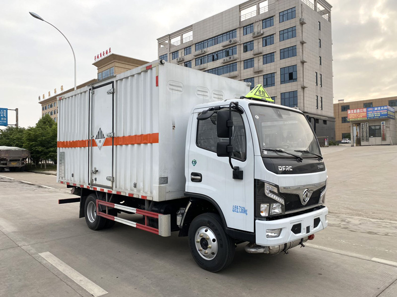 雜項(xiàng)危險物品廂式運(yùn)輸車，廂式運(yùn)輸車，楚勝汽車集團(tuán)